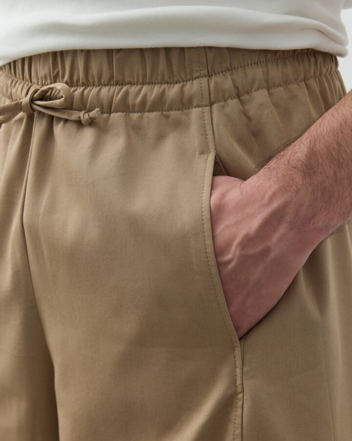 Erkek Paper Gabardin Yanı Ekli Ekstra Barrel Fit Bol Pantolon Camel - Aybikestil (1)