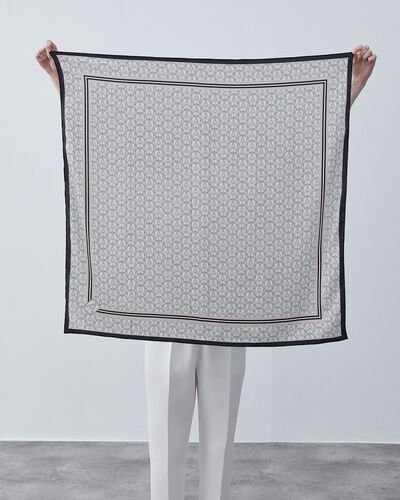 Eşarp Monogram - Aybikestil (1)