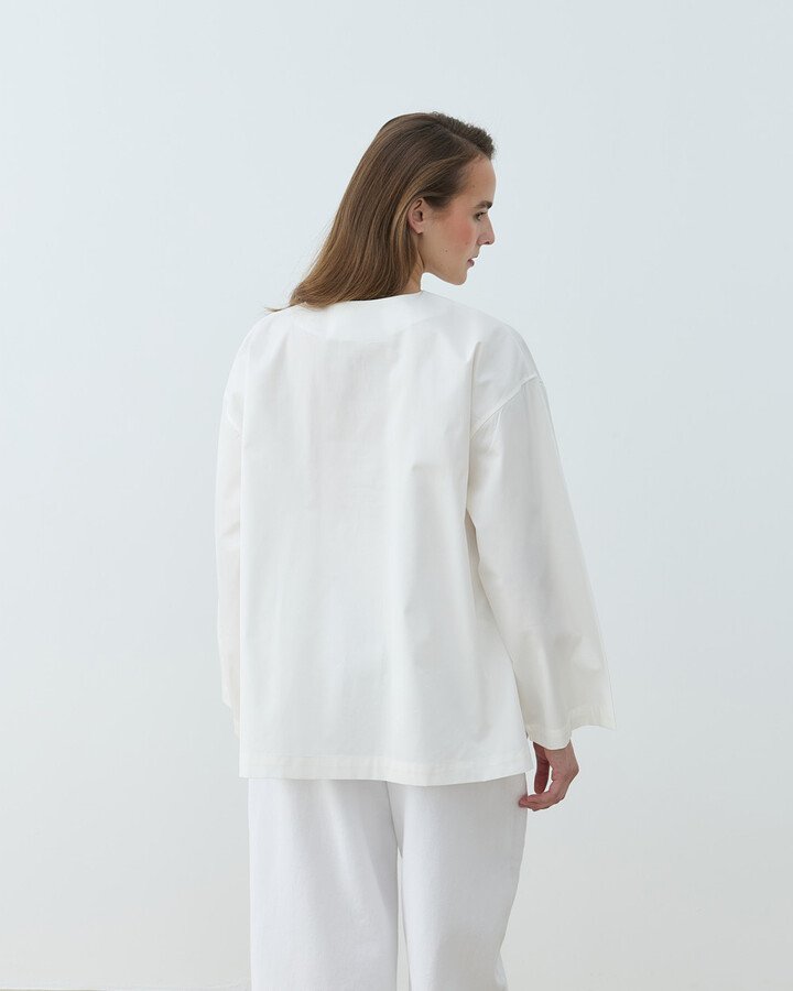Gabardin Yırtmaçlı Basic Bluz Ekru