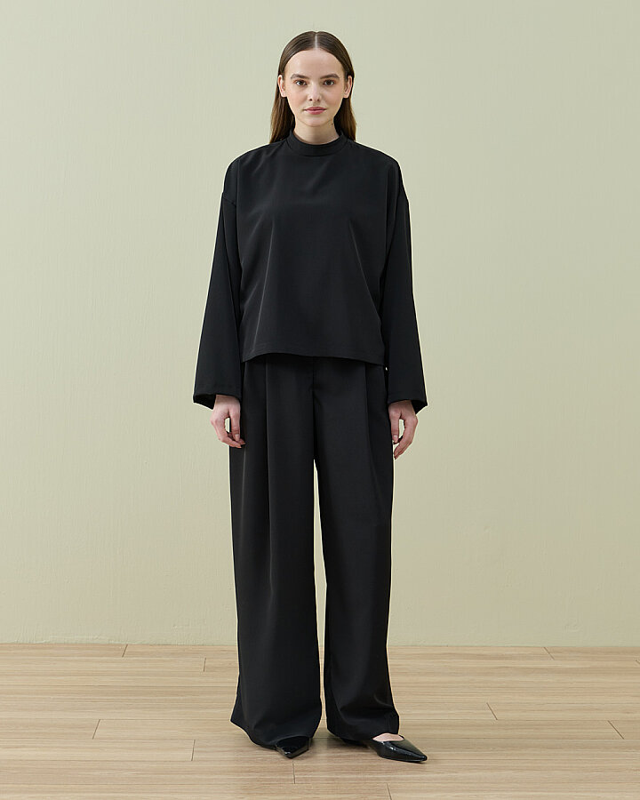 Krep Pantolonlu Takım Siyah