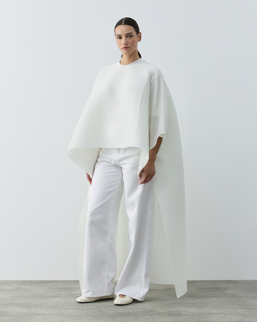 Krinkıl Pilise Pelerin Bluz Beyaz - 