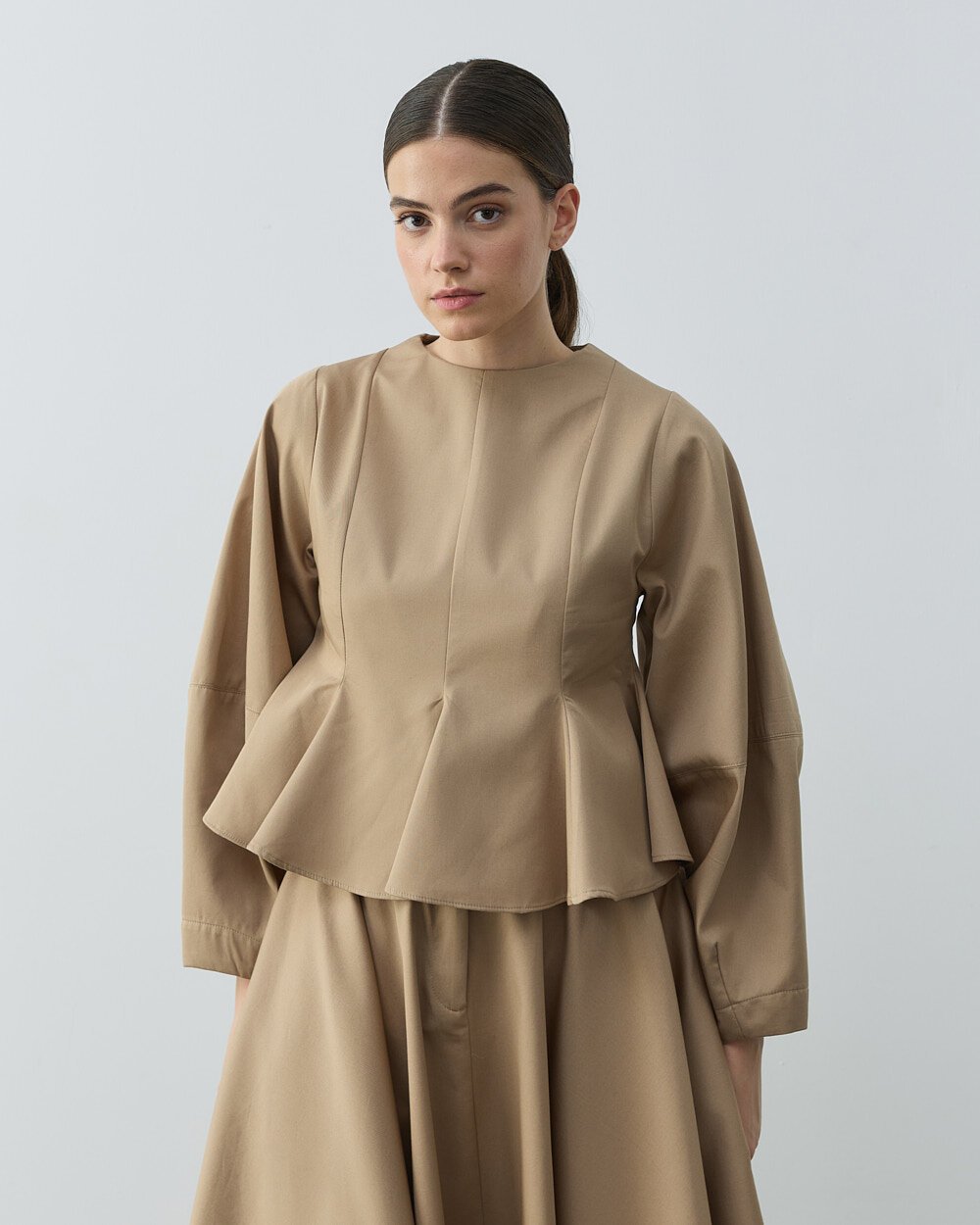 Paper Gabardin Kulplu Volanlı Replum Kısa Bluz Camel - Aybikestil