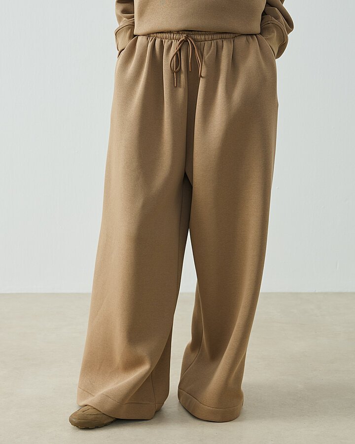 Şardonlu Üç İplik Wide Leg Bol Eşofman Altı Camel - 