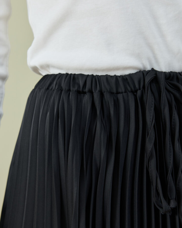 Crash Asimetrik Çok Pilisoley Etek Siyah - Aybikestil (1)