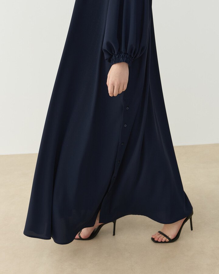 Krep Yandan Yırtmaçlı Düğmeli Abaya Lacivert - Aybikestil (1)