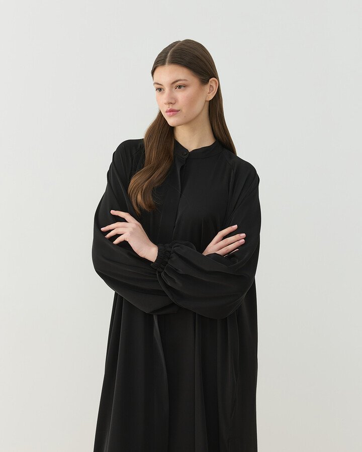 Krep Yandan Yırtmaçlı Düğmeli Abaya Siyah - Aybikestil (1)