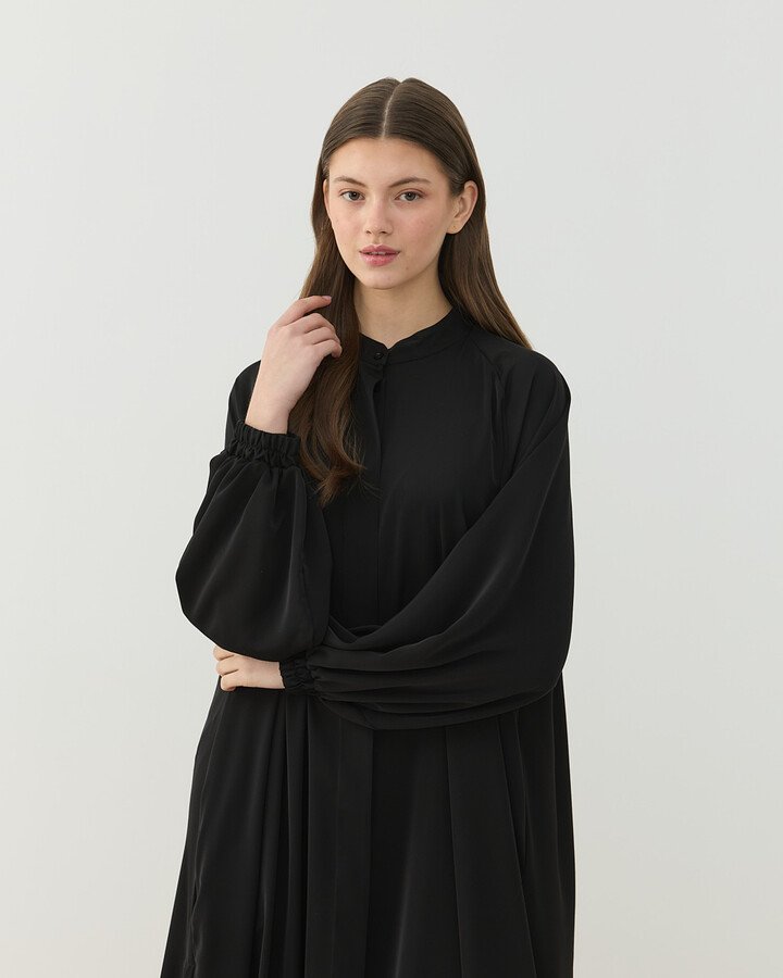 Krep Yandan Yırtmaçlı Düğmeli Abaya Siyah - Aybikestil (1)