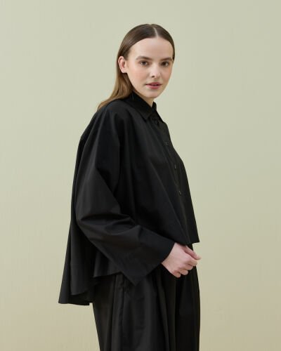 Poplin Volanlı Pervazlı Asimetrik Kesim Gömlek Siyah 