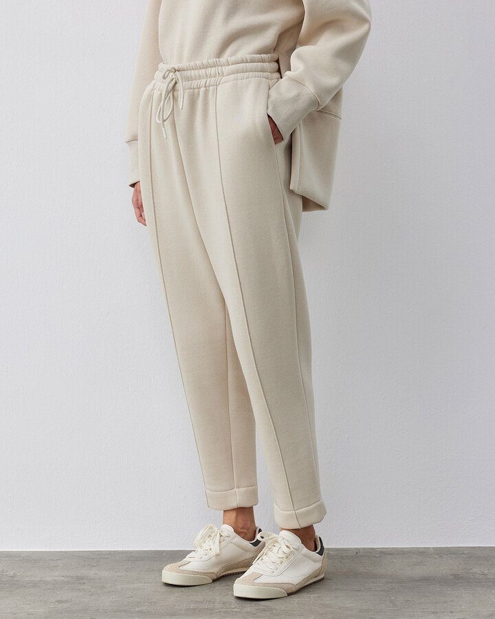 Şardonlu Üç İplik Lastikli Havuç Eşofman Altı Krem - Aybikestil