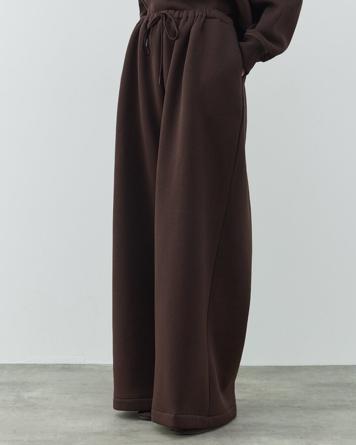 Şardonlu Üç İplik Wide Leg Bol Eşofman Altı Acı Kahve - Aybikestil (1)