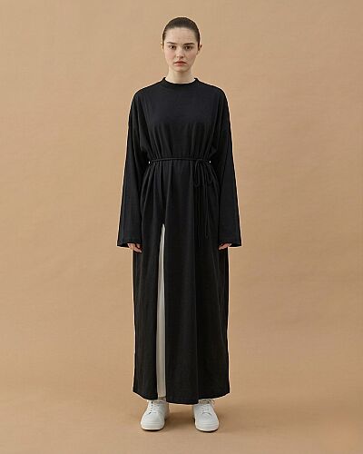 Süprem Uzun Yandan Yırtmaçlı Elbise Siyah 