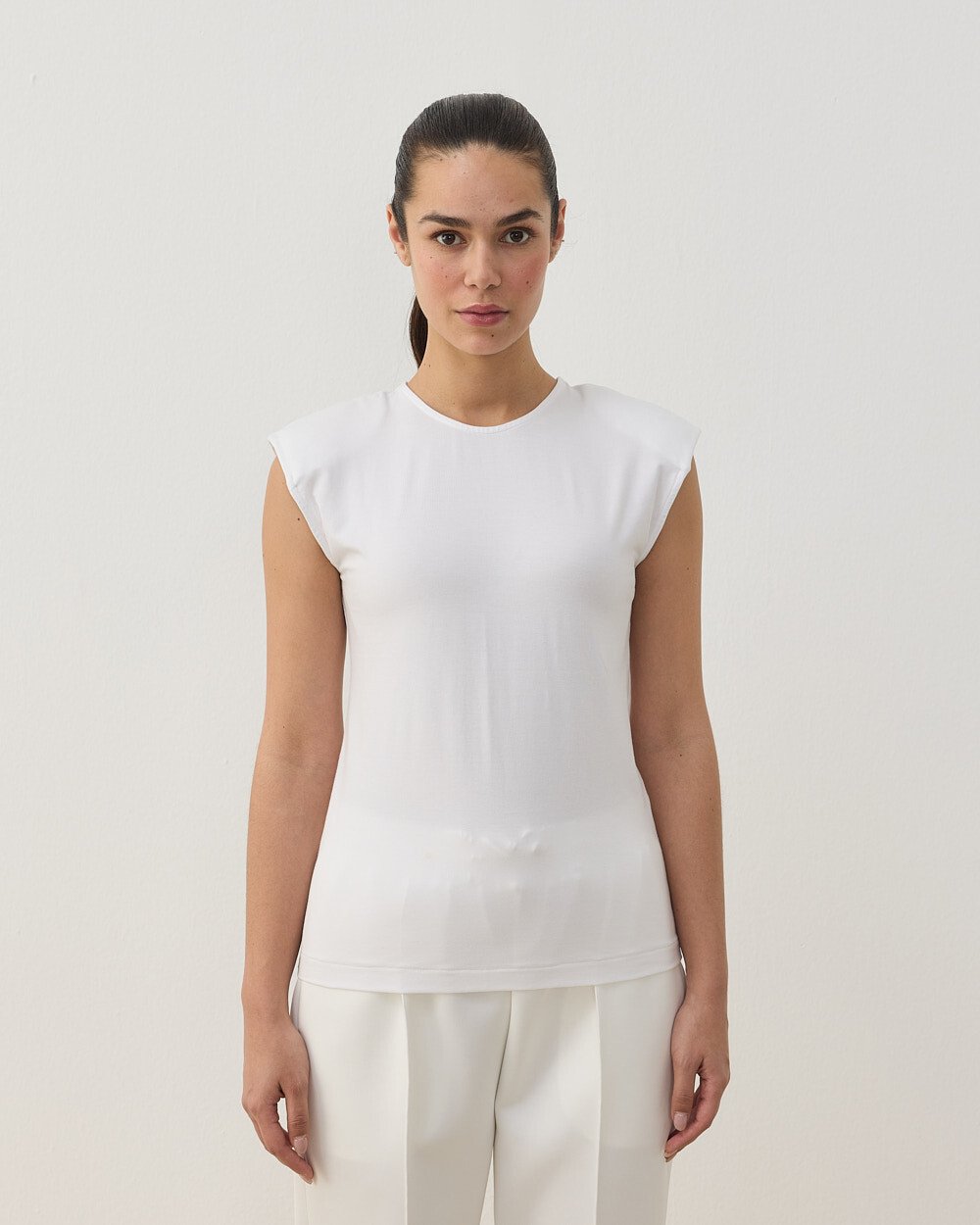 Vatkalı Kolsuz Body Beyaz - Aybikestil