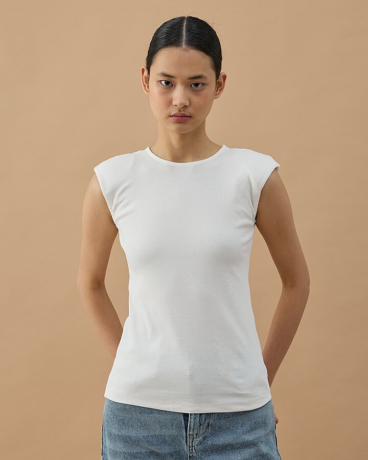 Vatkalı Kolsuz Body Ekru