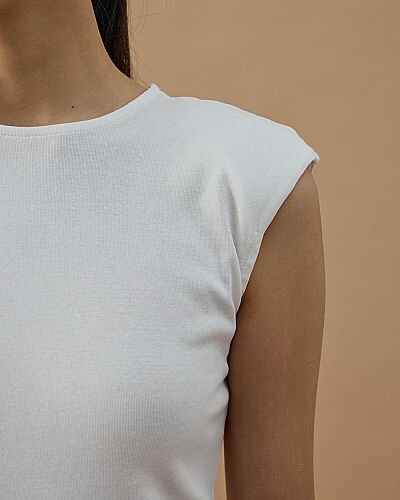 Vatkalı Kolsuz Body Ekru - Aybikestil (1)