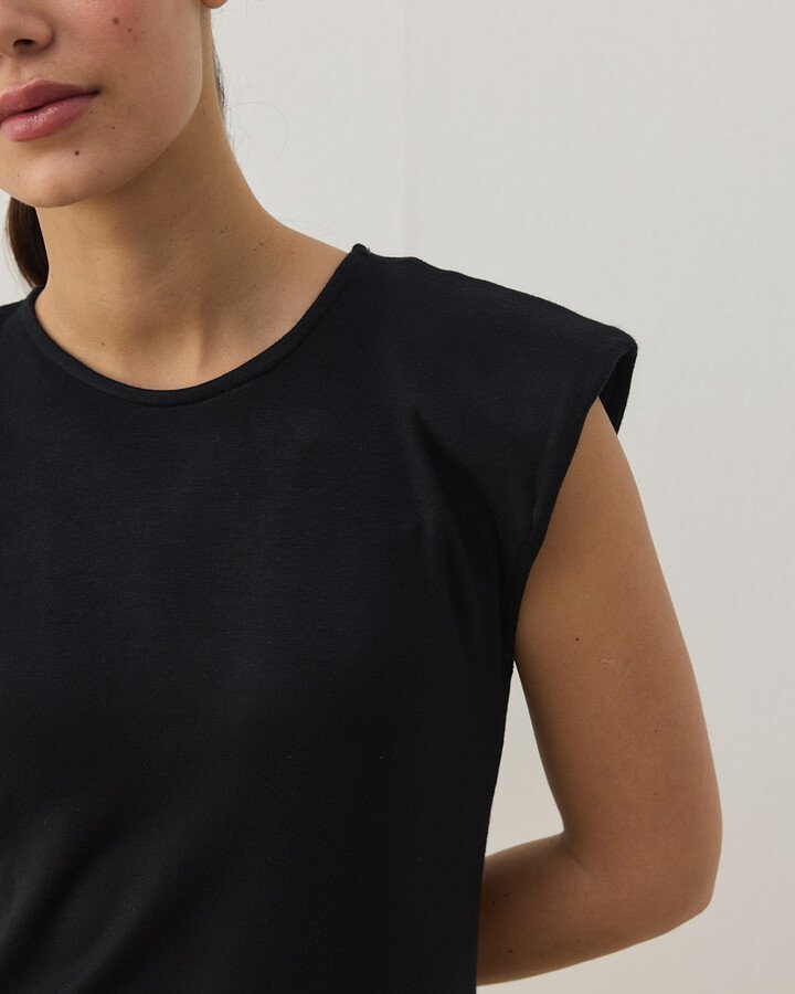 Vatkalı Kolsuz Body Siyah - Aybikestil (1)