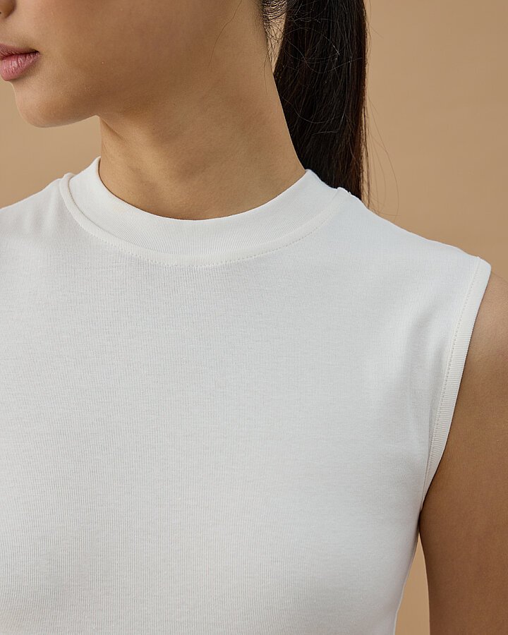Yüksek Yaka Kolsuz Body Ekru - Aybikestil (1)