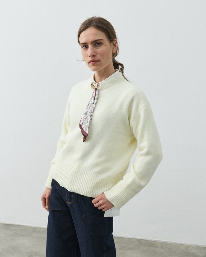 Yakası Fularlı Kazak Krem - Aybikestil (1)