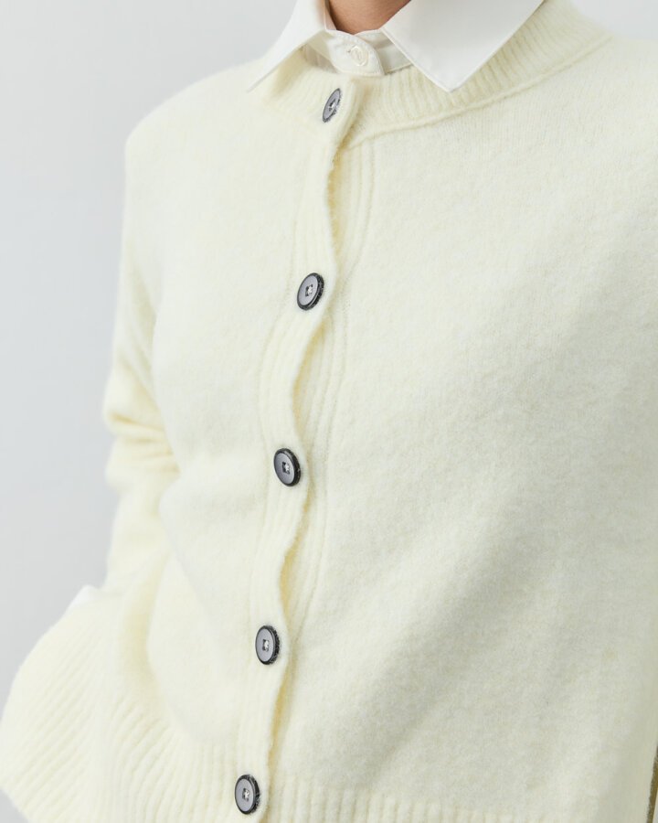 Yandan Yırtmaçlı Hırka Krem - Aybikestil (1)