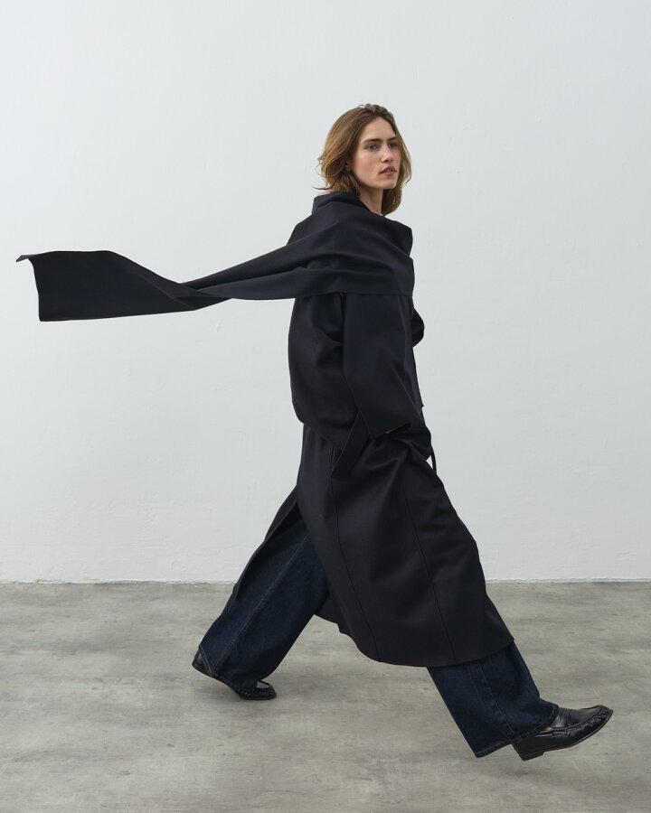 Yün Seyyar Atkılı Uzun Massi Kaban Lacivert - Aybikestil